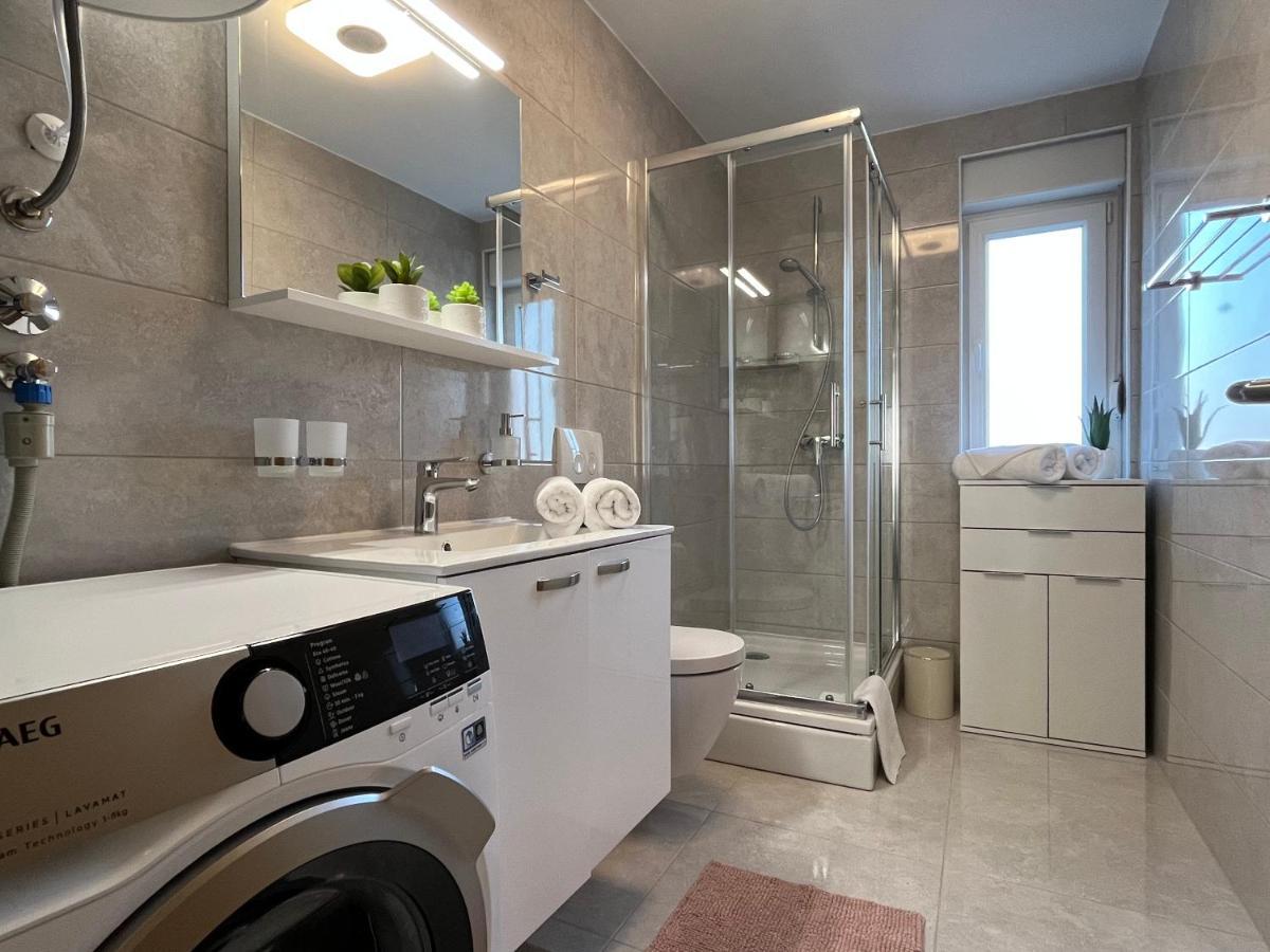Apartman Yacht Medulin Eksteriør billede